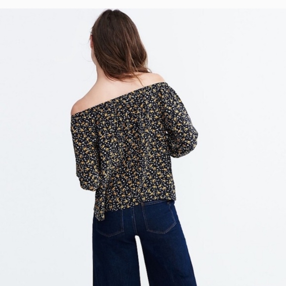 Madewell-Off-Shoulder Top-In Falling Leaves- 100%Silk. Size M - Picture 2 of 6